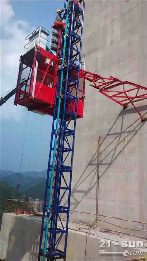 川建助力六广河特大桥建设，八台设备彰显国产工程机械实力